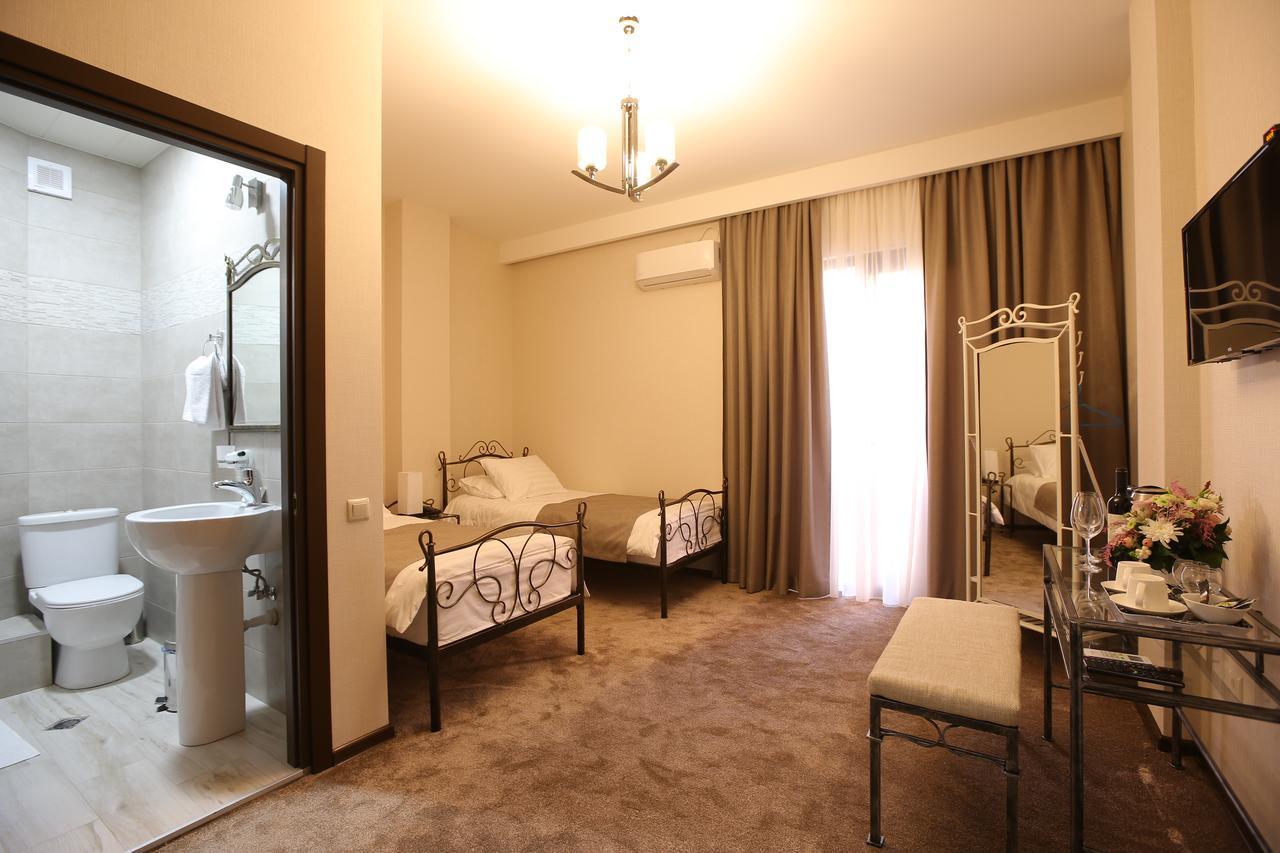 Golden Nugget Tbilisi Exterior foto